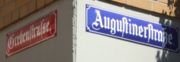 rote und blaue Stra�enschilder in Mainz